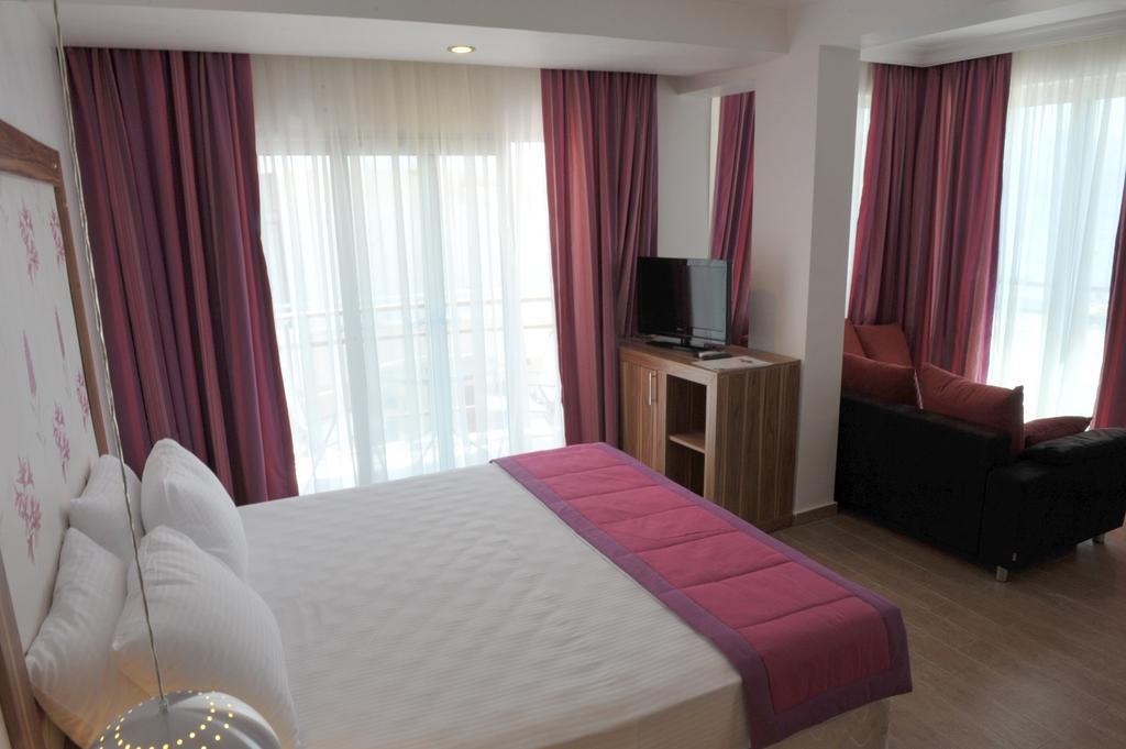 Mert Seaside Hotel (Adults Only) Marmaris Room photo
