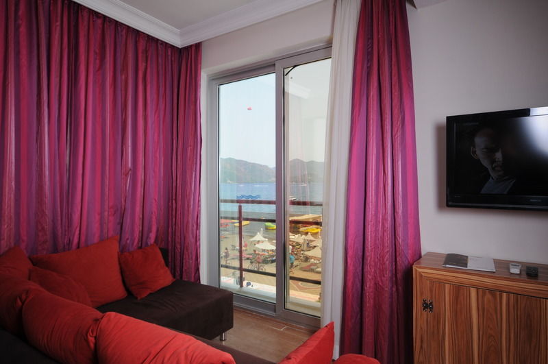 Mert Seaside Hotel (Adults Only) Marmaris Exterior photo